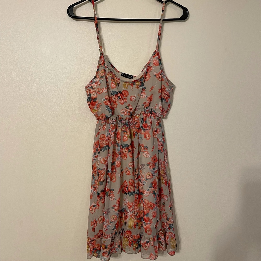 Women’s/Juniors size small dresses